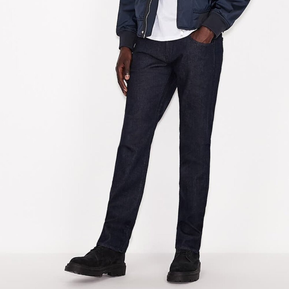 Armani Exchange ~ Men’s Dark Blue J13 Slim Denim Jeans in size 32 x 30